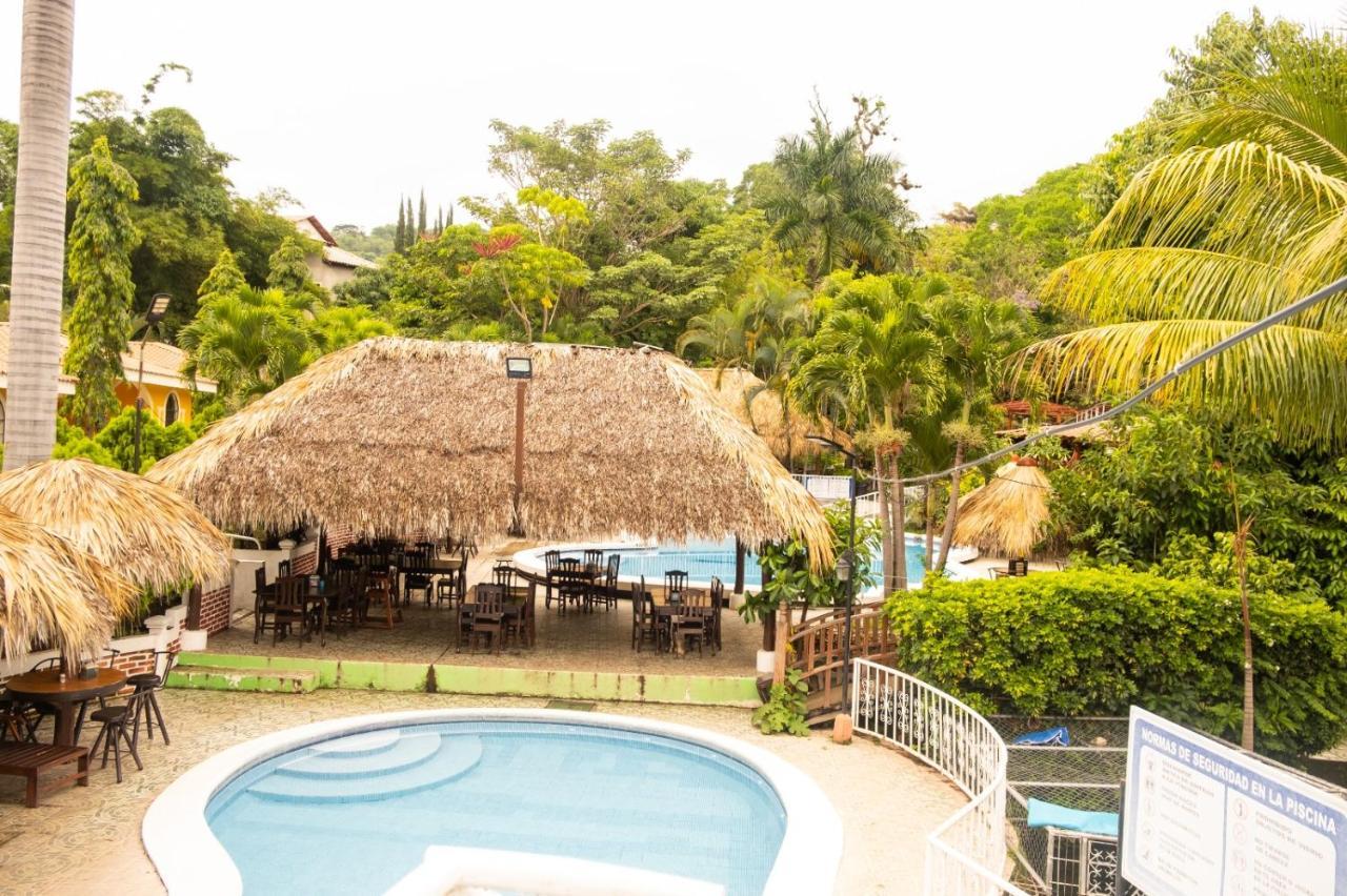 Apart Hotel Acuarious De Luis Estelí Eksteriør billede