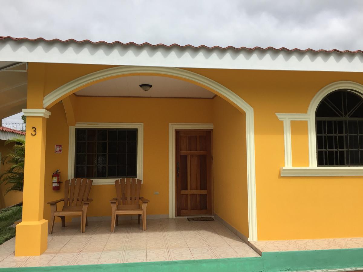 Apart Hotel Acuarious De Luis Estelí Eksteriør billede