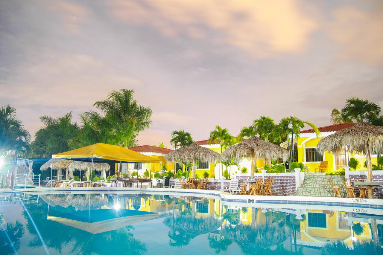 Apart Hotel Acuarious De Luis Estelí Eksteriør billede